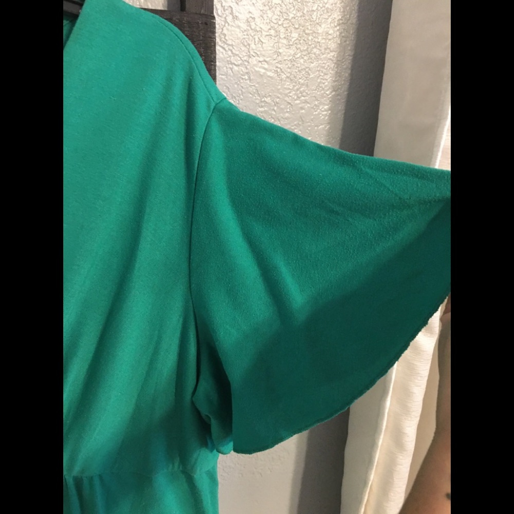 Green Comfy Dress - Picture 3 of 4